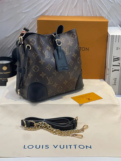 شنطة لويس فيتون ماستر بني وسط شنط وحقائب louis vuitton bags