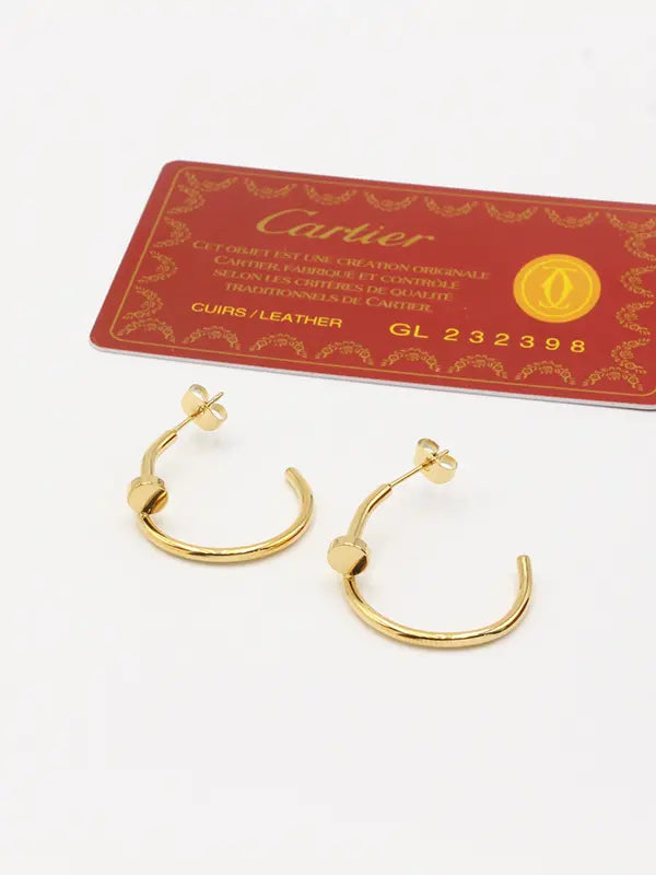 حلق كارتير مسمار 749 حلق CARTIER ذهبي