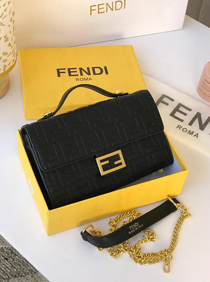 شنطة فندي صغيره اسود ماستر شنط وحقائب fendi bags