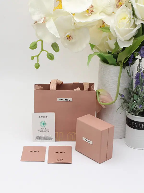 ملحقات ميو ميو للاكسسوارات هدايا miumiu