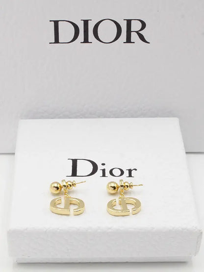 حلق ديور لوقو ميتال حلق dior