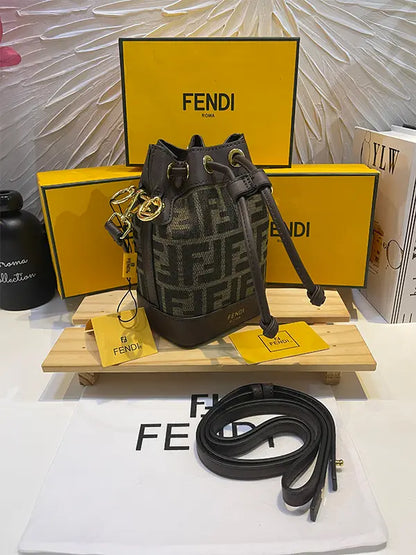 شنطة فندي ماستر صغيرة شنط وحقائب fendi bags