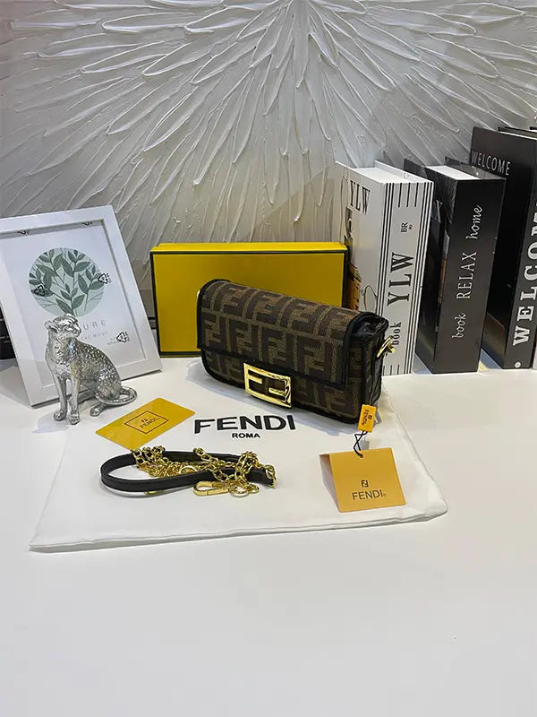 شنطة فندي نيو لوك ماستر شنط وحقائب fendi bags