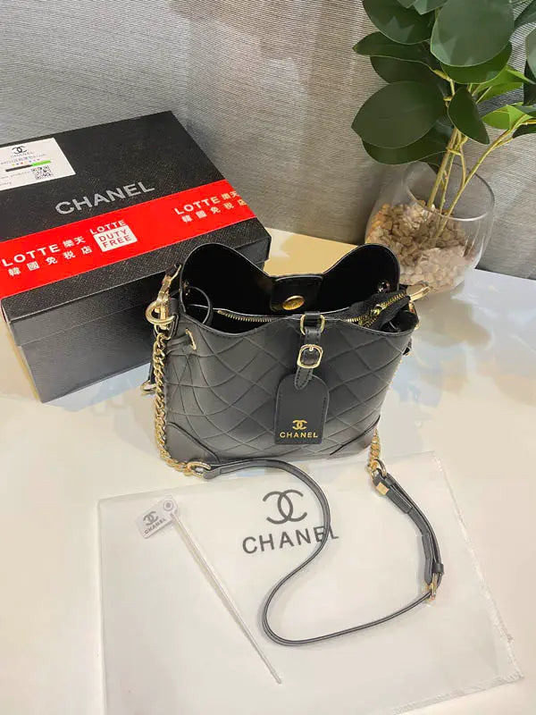 شنطة شانيل اسود جلد ماستر 396 شنط وحقائب tory burch