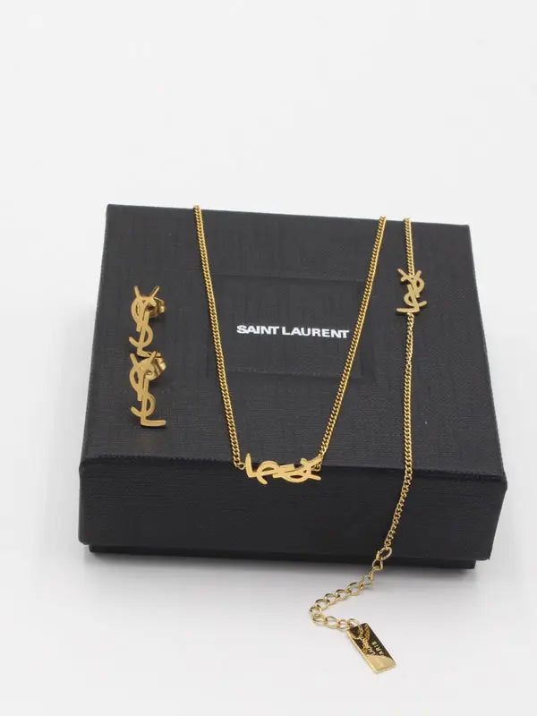 طقم ايف سان لوران ناعم 3 قطع اطقم ysl ذهبي