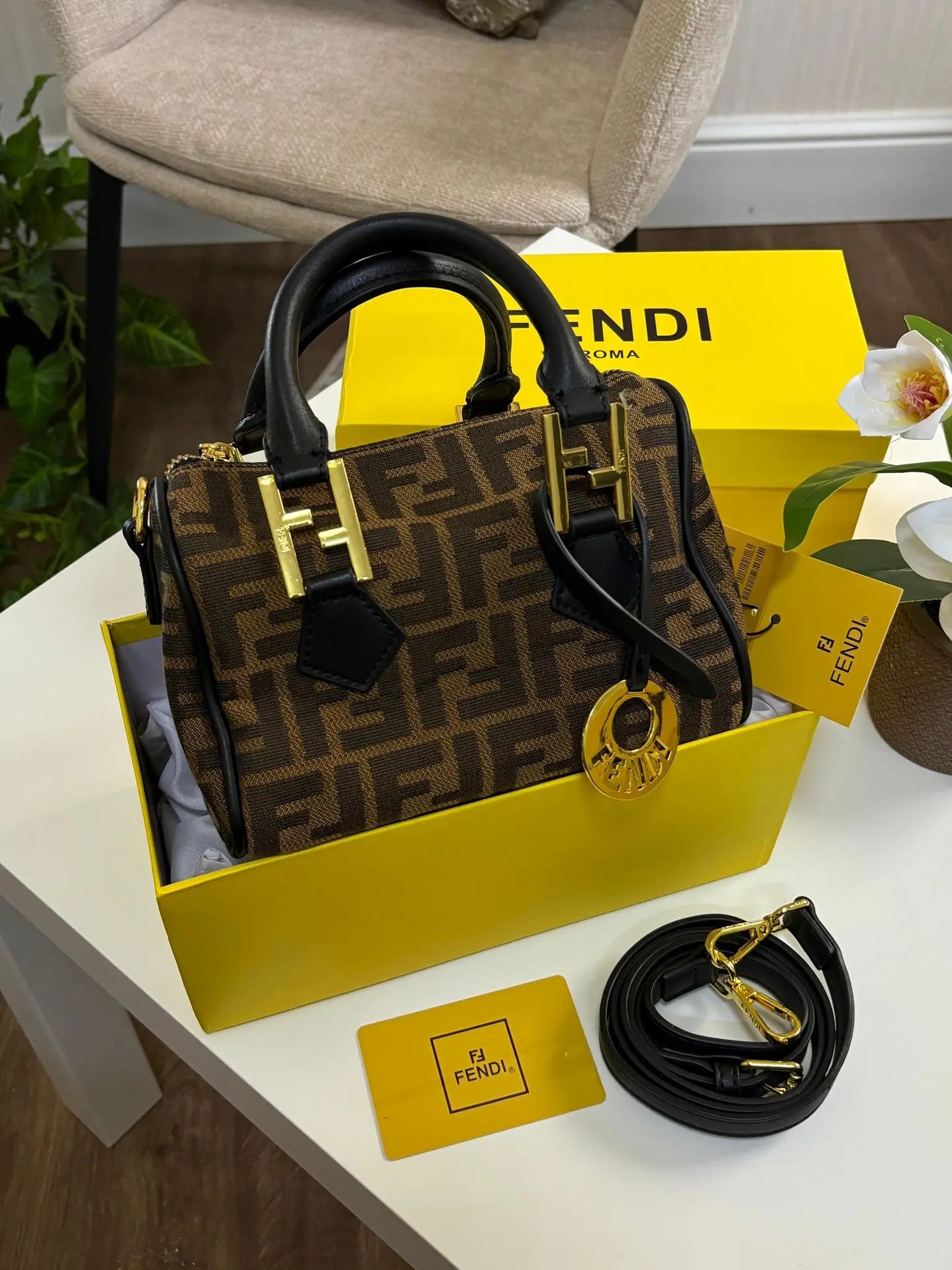 شنطة فندي هاي كواليتي الماستر صغيره شنط وحقائب fendi bags
