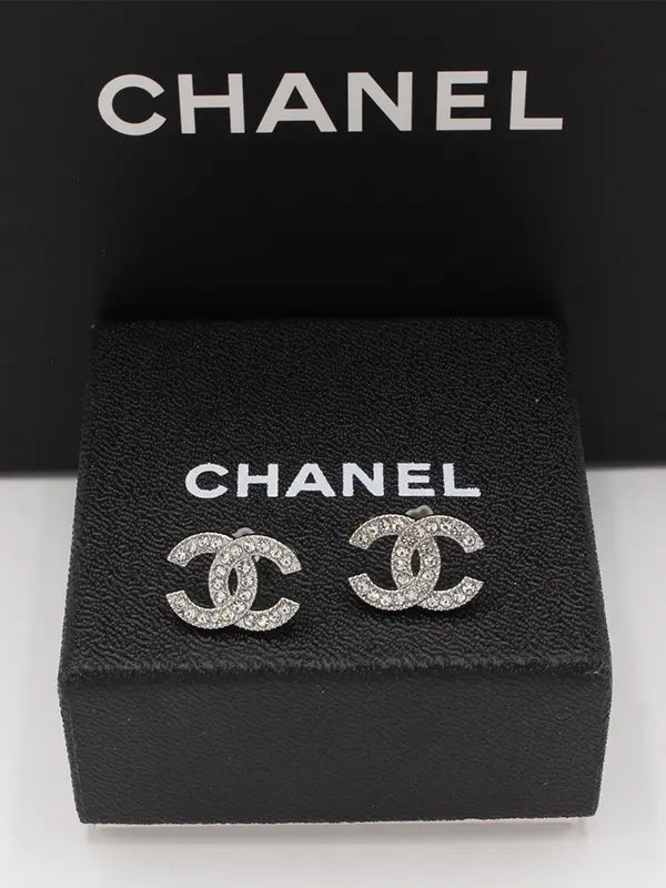 حلق شانيل زركون 583 حلق chanel فضي