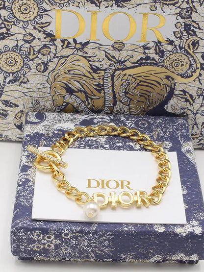 اساور ديور نيو شيب لوقو اسواره dior