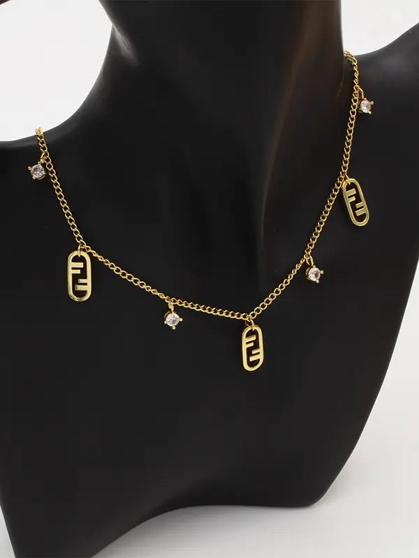 تشوكر فندي ميتال اند ستونز لوقو سلسال fendi