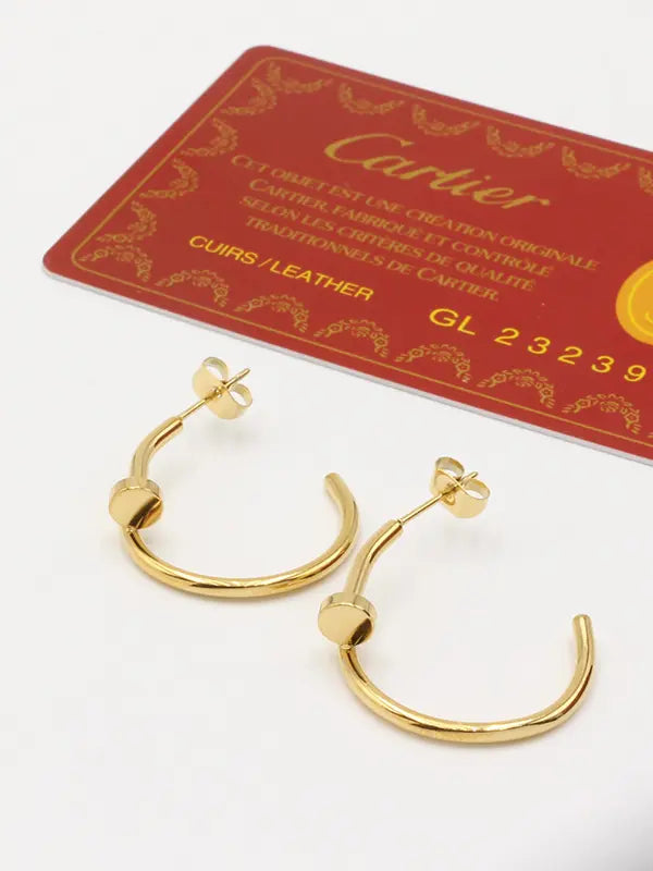 حلق كارتير مسمار 749 حلق CARTIER