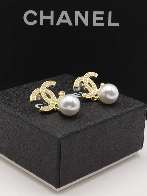 حلق شانيل لولو بيرل نيو حلق chanel