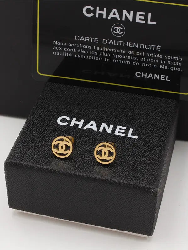 حلق شانيل ميتال صغير مدور حلق chanel