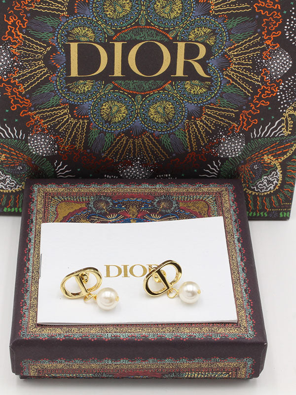 حلق ديور لوقو قولد سنقل بيرل حلق dior ذهبي