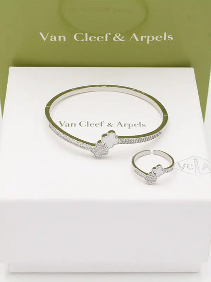 اساور وخاتم فان كليف وايت شيل زركون 793 اسواره van cleef فضي