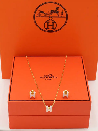 طقم هيرمز ملون ناعم ماستر لوقو اطقم HERMES بينك ذهبي