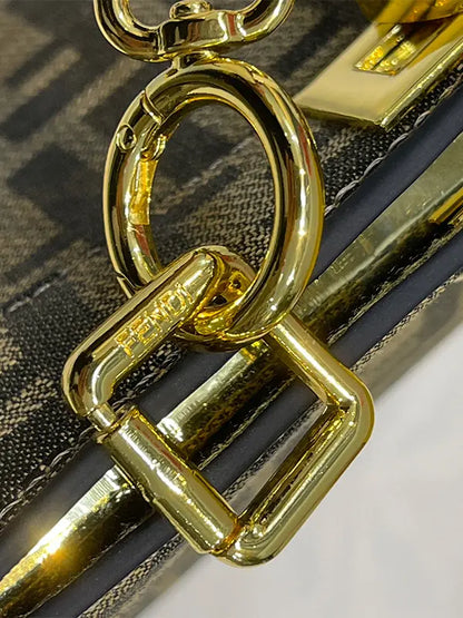 شنطة فندي ماستر نيو ستايل شنط وحقائب fendi bags