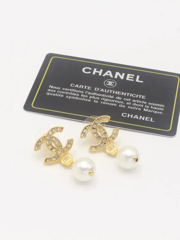 حلق شانيل مطفي قولد 651 حلق chanel