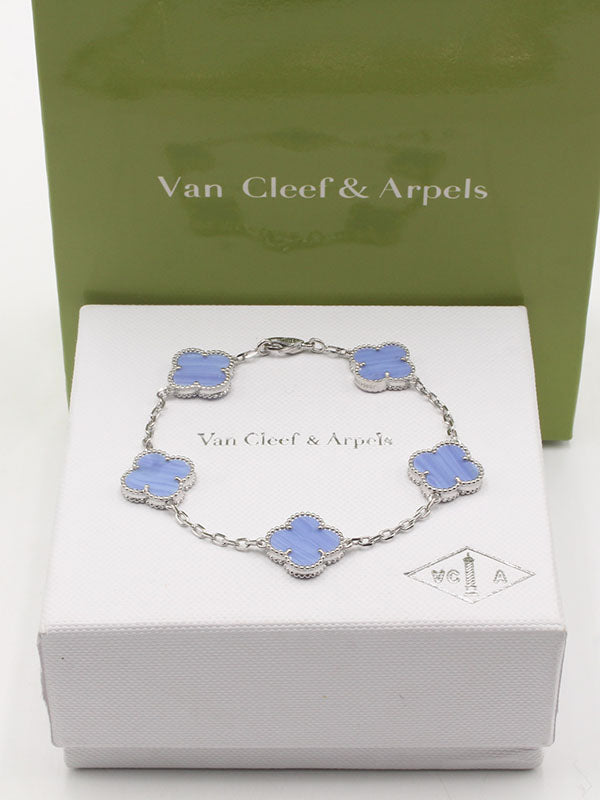 اساور فان كليف الماستر الجديده