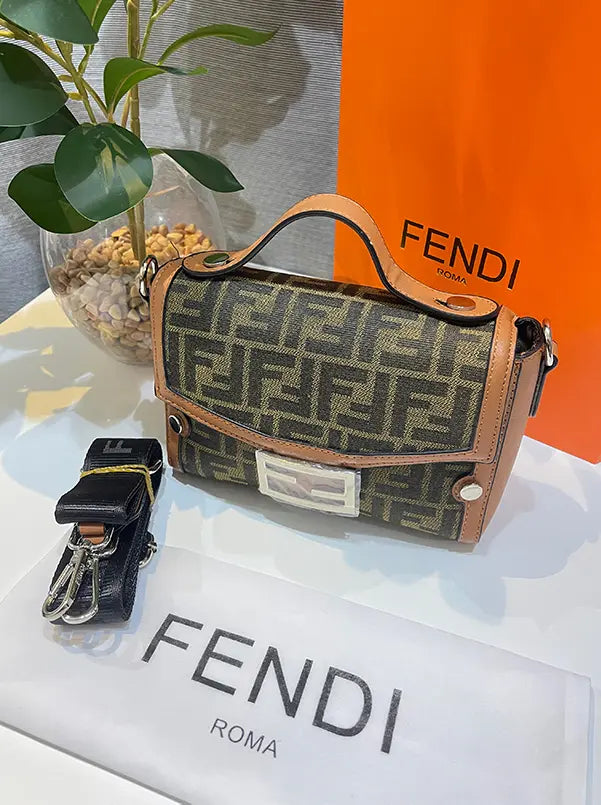 شنطة فندي براون ماستر شنط وحقائب fendi bags