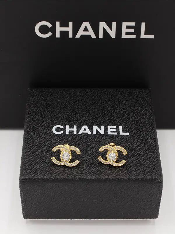 حلق شانيل زركون صغير 621 حلق chanel