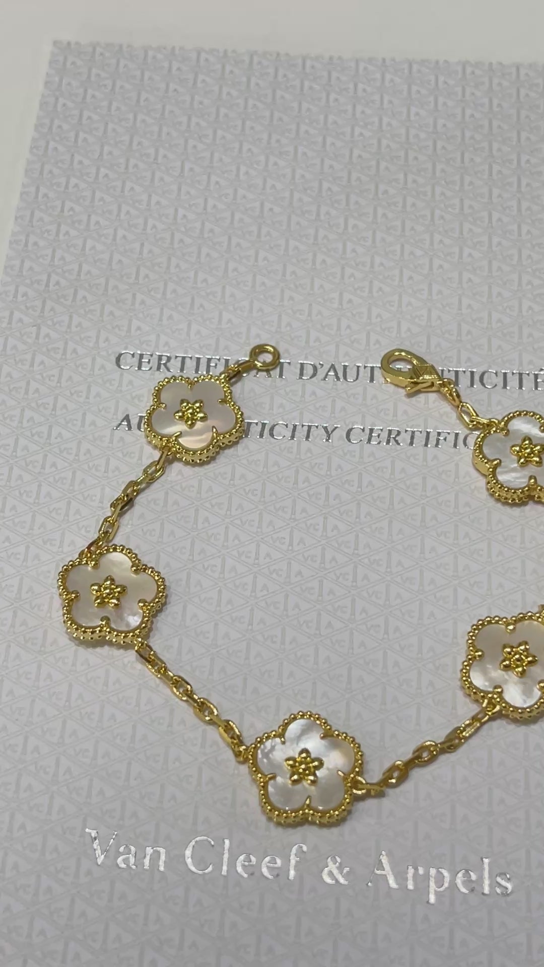 اسواره فان كليف زهرات الامبرا اند اربلز الماستر اسواره van cleef