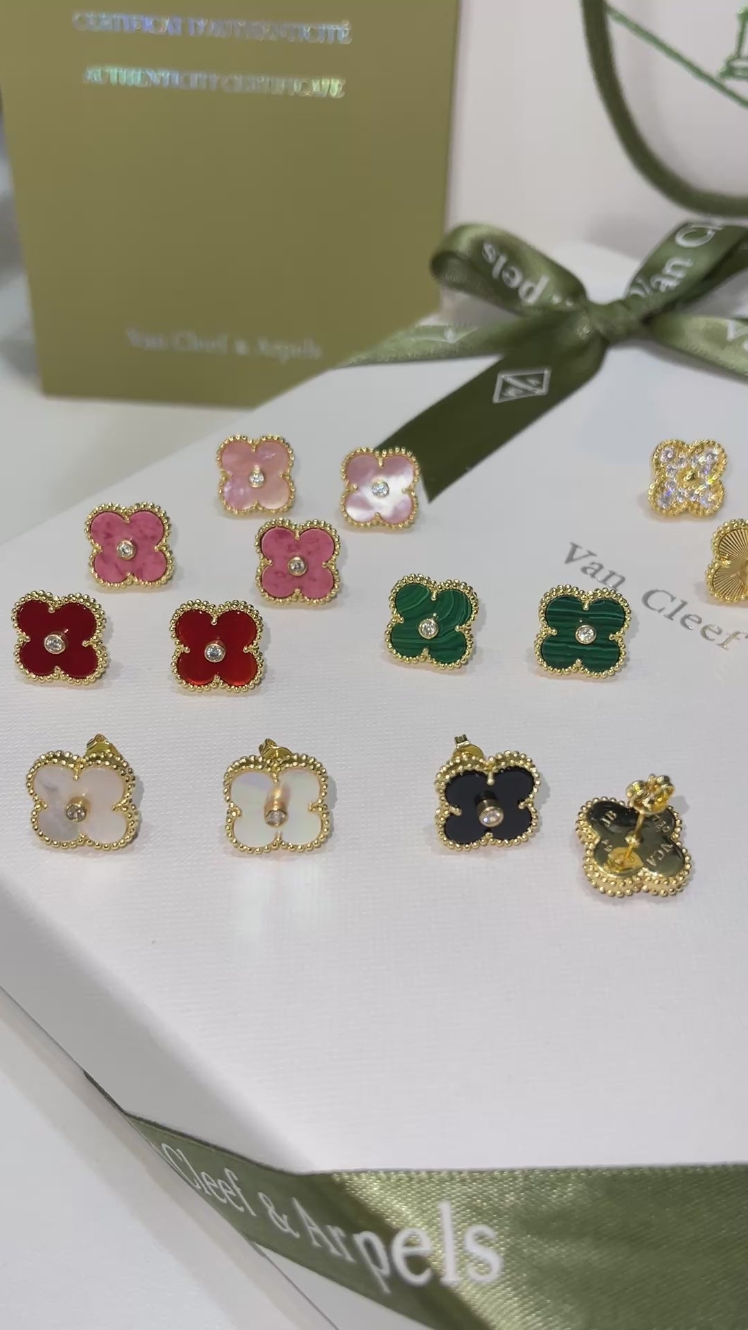 حلق فان كليف ستون لوقو حلق van cleef