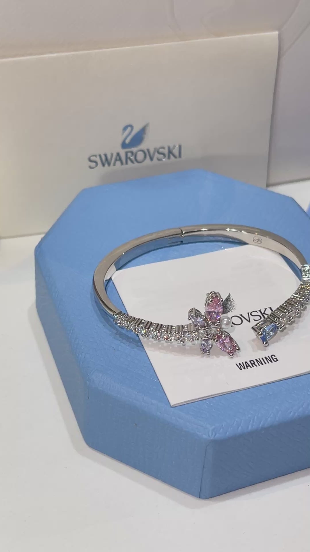 اسواره سواروفسكي اريانا غراندي بانقل ماستر اسواره Swarovski
