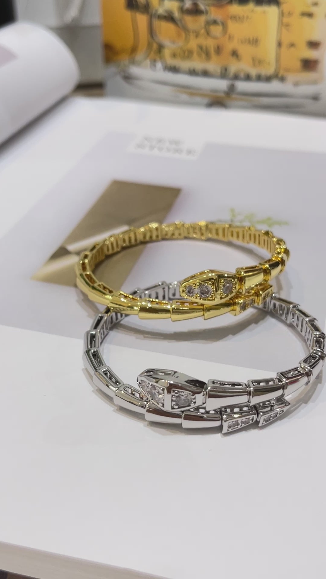 اساور بولغاري سنيك هاف ستون ماستر اسواره bvlgari