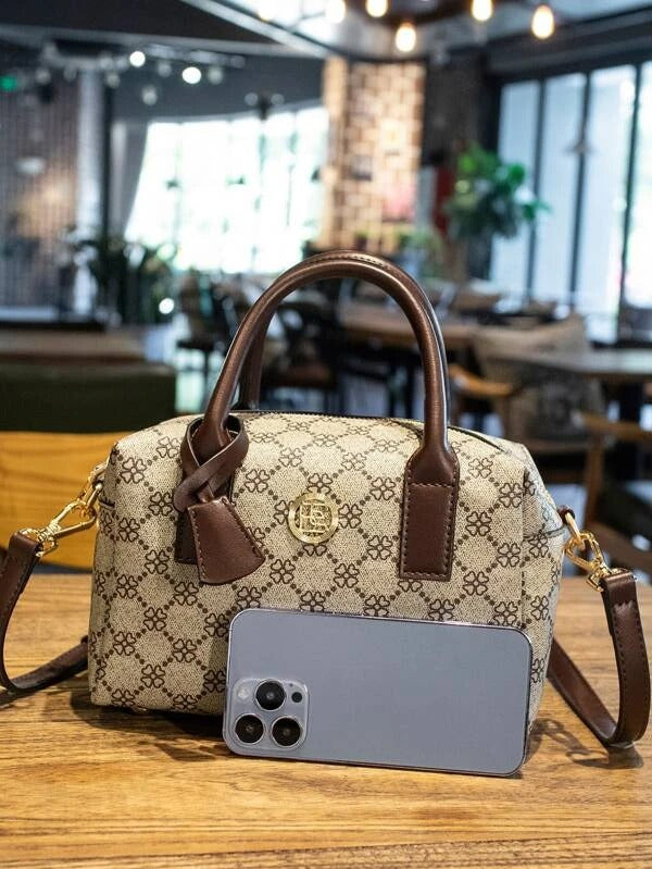 حقيبة مربعة بنمط هندسي  - Jewel