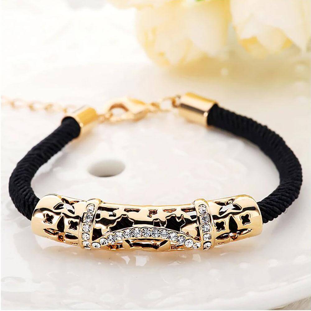 اسواره مزخرفه روب اسود ذهبي - Jewel