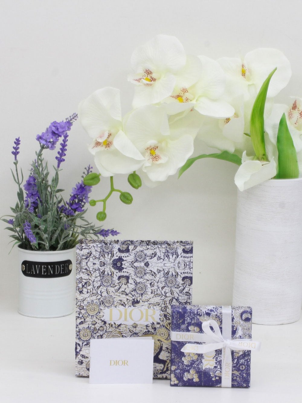 ملحقات ديور الاصلية هدايا dior