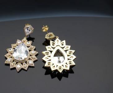 حلق روشن سهره زركون حلق متوفر 2 لون ذهبي