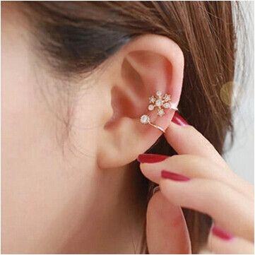 حلق ورده فرده واحده حلق متوفر 2 لون ذهبي 