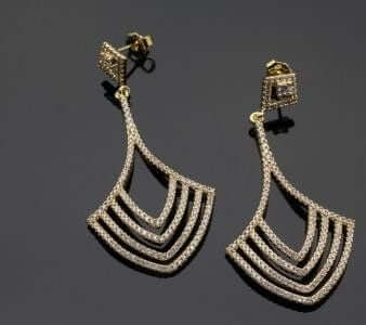 حلق زركون روشن سهره حلق متوفر 2 لون ذهبي 