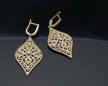 حلق روشن زركون حلق متوفر 2 لون ذهبي 