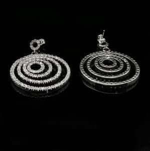 حلق زركون شوبارد حلق متوفر 2 لون فضي 