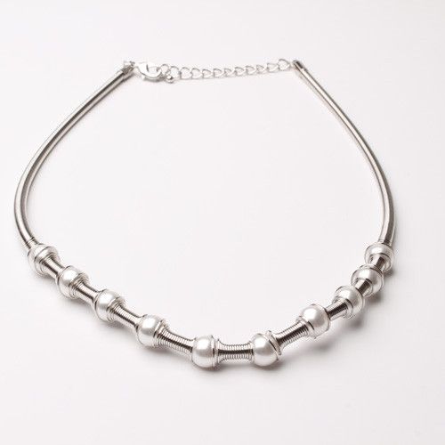 عقد حلزوني بلولو سلسال متوفر 2 لون فضي