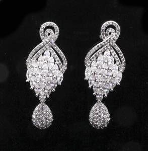 حلق روشن سهره زركون حلق متوفر 2 لون فضي 