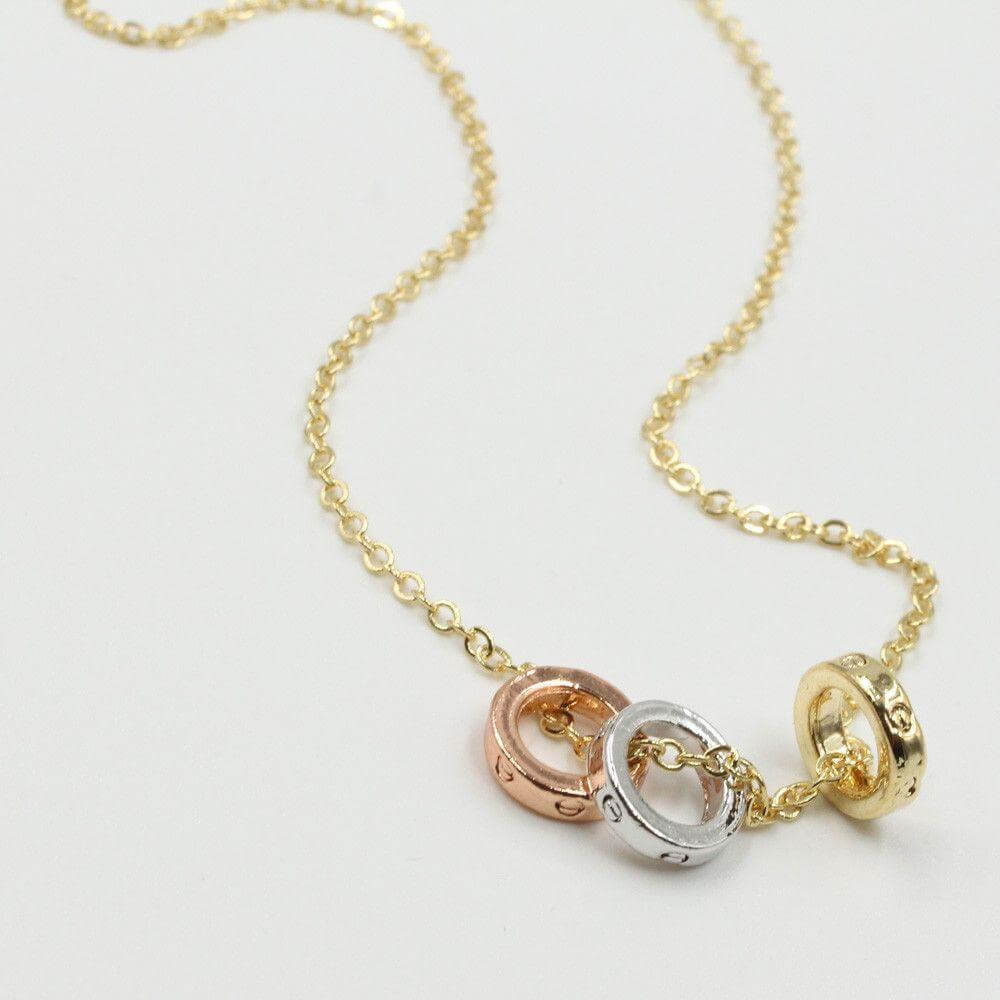 سلسال حلقات ملونه كارتير كوري سلسال متوفر 2 لون