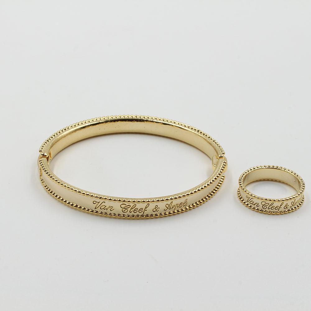 طقم اسواره وخاتم فان كليف & اربلز SLIM اسواره van cleef ذهبي