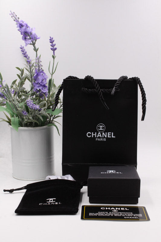 ملحقات شانيل بوكس مربع هدايا chanel