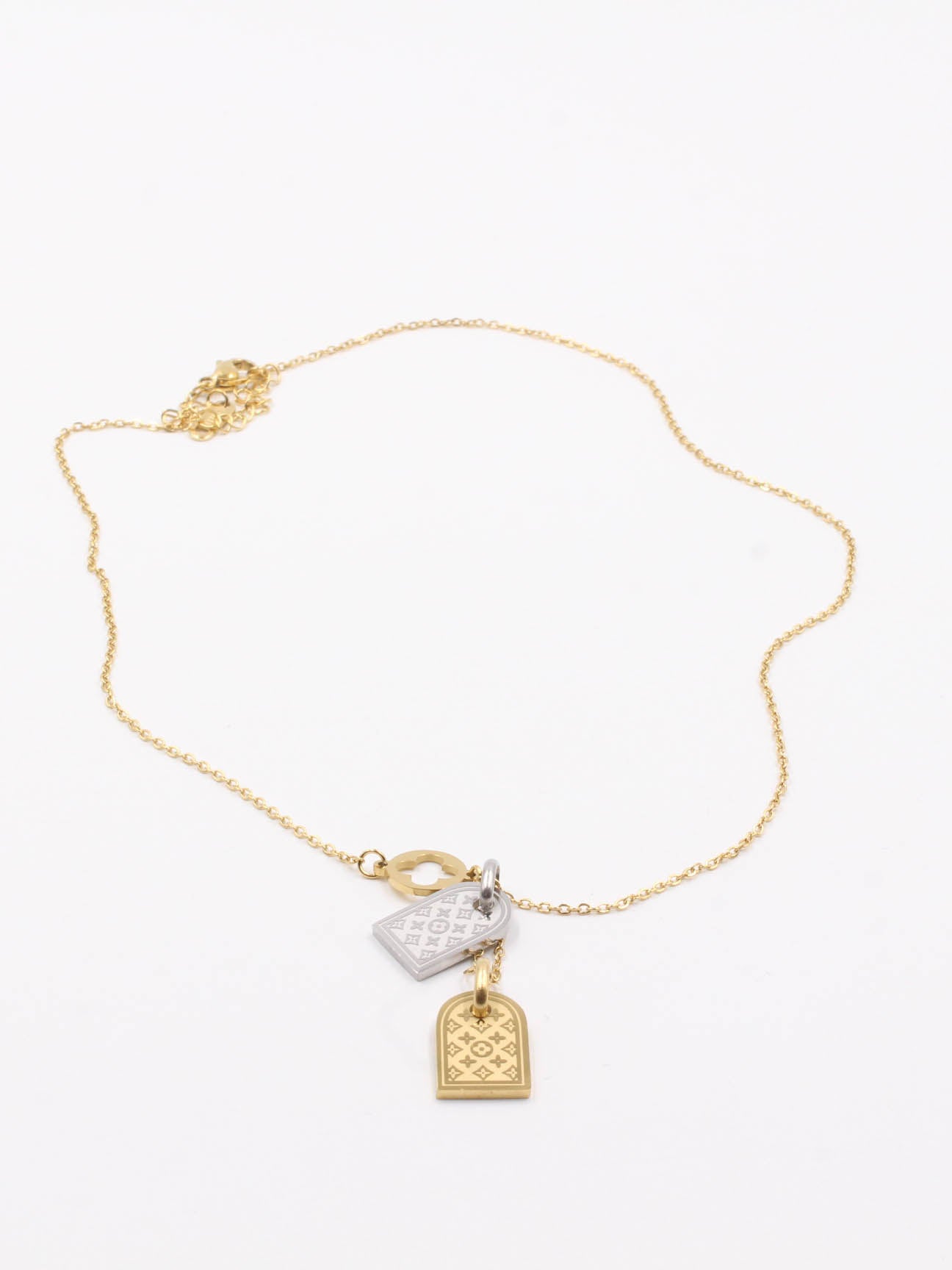 Louis Vuitton gold necklace - سلسال لويس فيتون الذهبي سلسال Jewel   