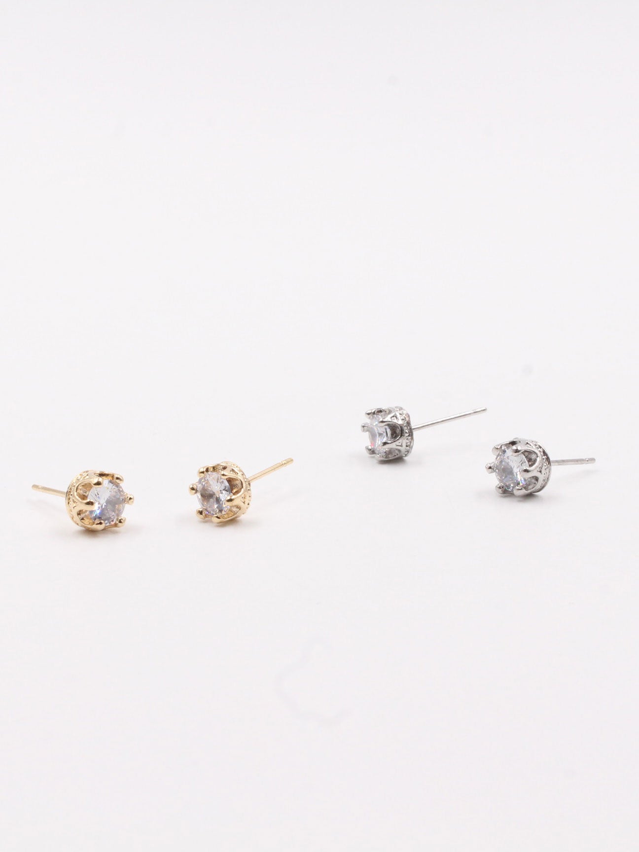 small zircon earring - حلق زركون صغير  - Jewel