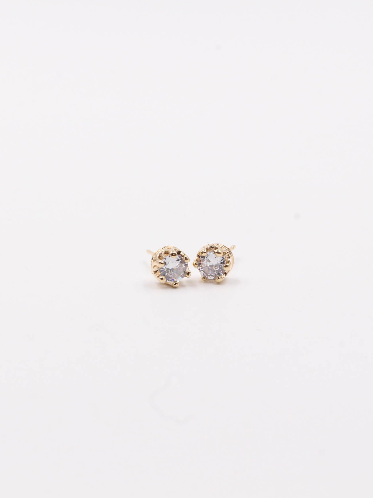 small zircon earring - حلق زركون صغير حلق Jewel ذهبي  
