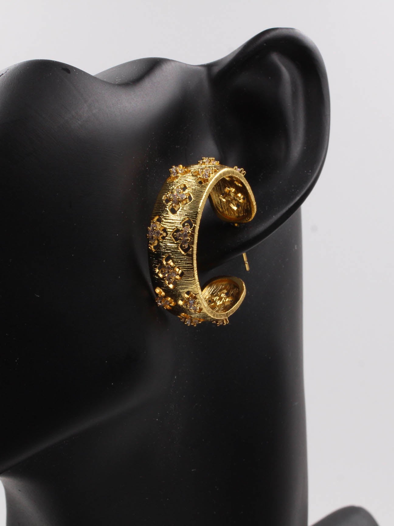 Round Louis Vuitton earring - حلق لويس فيتون مستدير حلق Jewel  